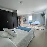 Cerca al hotel Las Americas 201